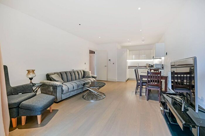 1 Bedroom Flat To Rent In Queenshurst Square, Kingston, Kingston Upon Thames, KT2