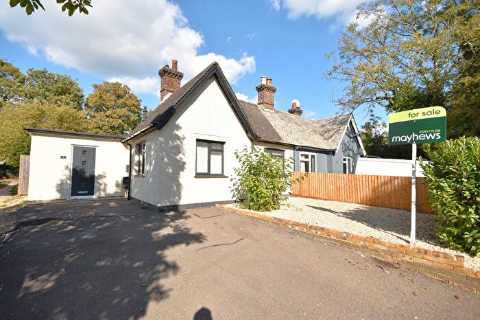 3 Bedroom Bungalow For Sale In Ladbroke Road, Horley, RH6