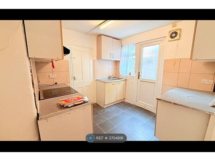 5 Bedroom Terraced House To Rent In Herga Road, Harrow, HA3
