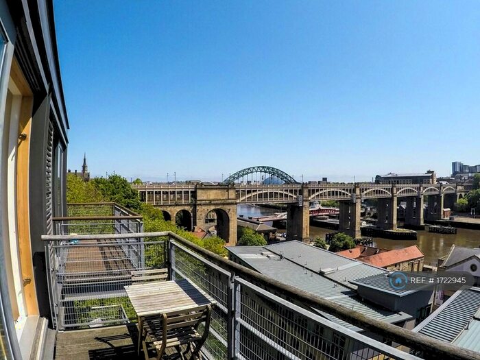 2 Bedroom Flat To Rent In Clavering Place, Newcastle Upon Tyne, NE1