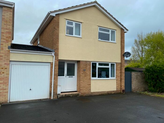 4 Bedroom Detached House To Rent In Stonewell Drive, Congresbury, BS49