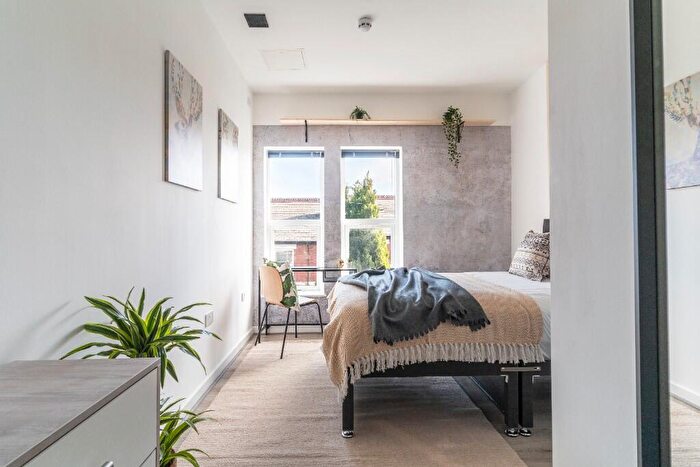 2 Bedroom House Of Multiple Occupation To Rent In Avondale Road, Derby, Derbyshire, DE23