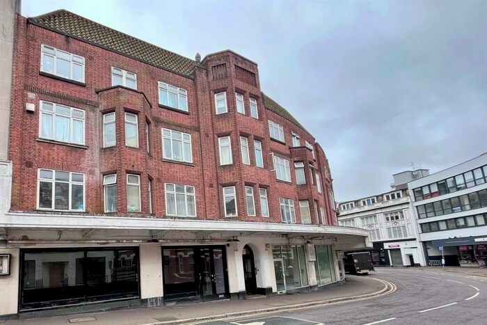 3 Bedroom Flat To Rent In Bournemouth, BH1