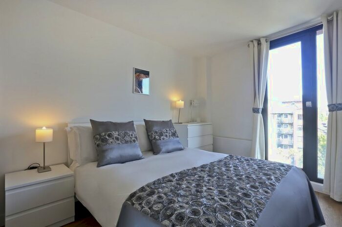 2 Bedroom Flat To Rent In Gazzano Building, 33 - 35 Topham Street, London EC1R