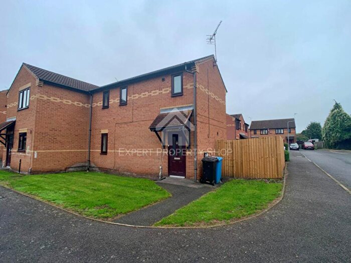 2 Bedroom Semi-Detached House For Sale In Kenilworth Close, Worksop, S80