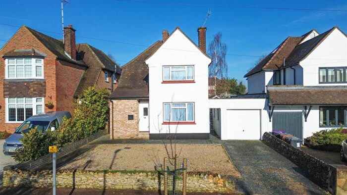 3 Bedroom Detached House For Sale In Fordwich Rise, Hertford, SG14