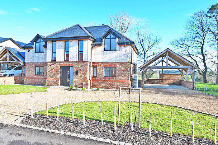 4 Bedroom Detached House For Sale In Firs Lane, Maidstone, ME17