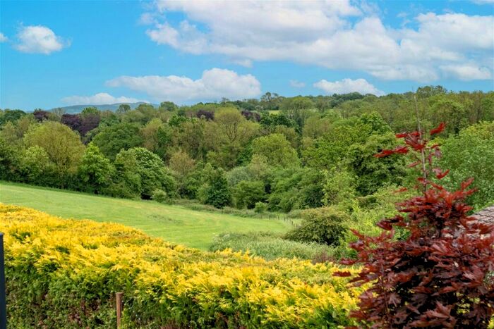 2 Bedroom Semi-Detached House For Sale In Chantry, Frome, BA11