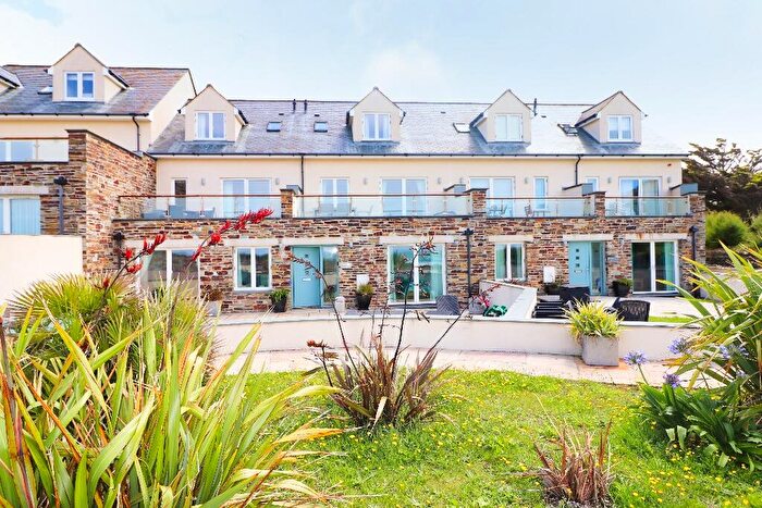 2 Bedroom Maisonette For Sale In Treyarnon Bay, PL28