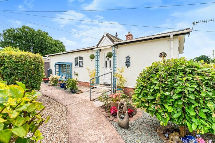 3 Bedroom Mobile Home For Sale In , LD1