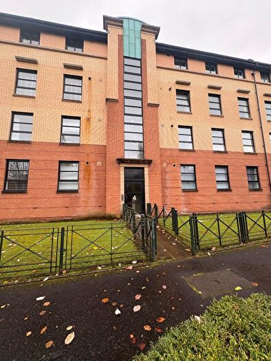 2 Bedroom Flat To Rent In Moray Court, Glasgow, G73