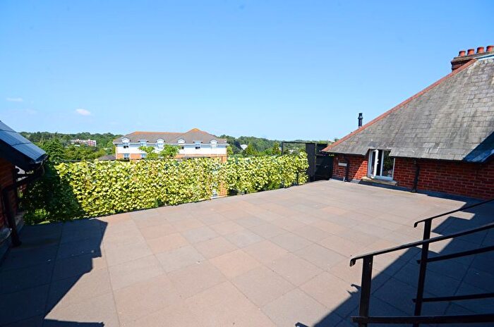 1 Bedroom Flat To Rent In Norwich Avenue West, Bournemouth, BH2