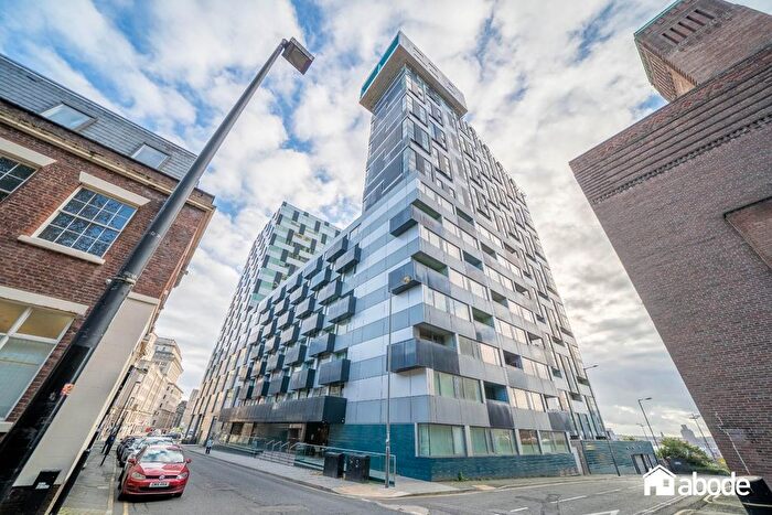 3 Bedroom Flat To Rent In Rumford Place, Liverpool, L3