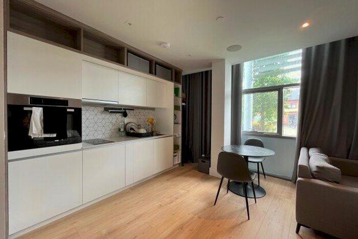 Studio To Rent In Station Road, Addlestone, KT15