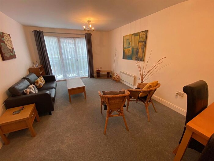 2 Bedroom Flat To Rent In Sovereign Place, Harrow-On-The-Hill, Harrow, HA1