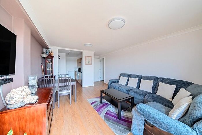 2 Bedroom Flat For Sale In Methven Court, Edmonton, London, N9