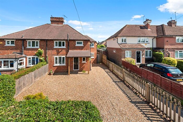 3 Bedroom Semi-Detached House For Sale In Riding Lane, Hildenborough, Tonbridge, TN11