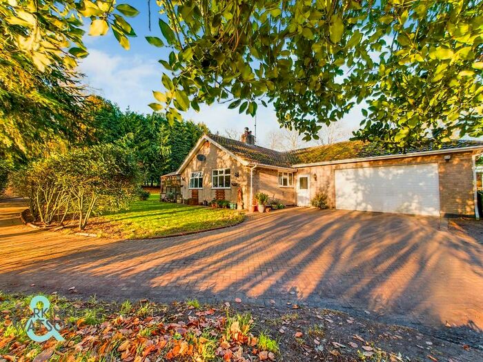 3 Bedroom Detached Bungalow For Sale In Waterloo, Gillingham, Beccles, NR34