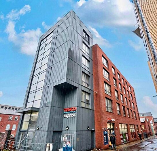 1 Bedroom Apartment For Sale In Flat. Pearl Works, Howard Lane, Sheffield, South Yorkshire, S1