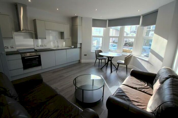 1 Bedroom Flat To Rent In Richmond Road Cardiff, CF24