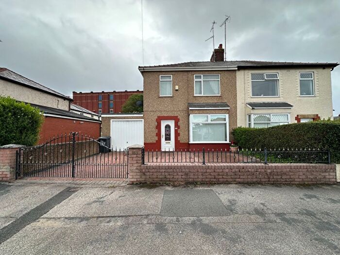 3 Bedroom Semi-Detached House To Rent In Lytham Road, Ashton-On-Ribble, Preston, PR2