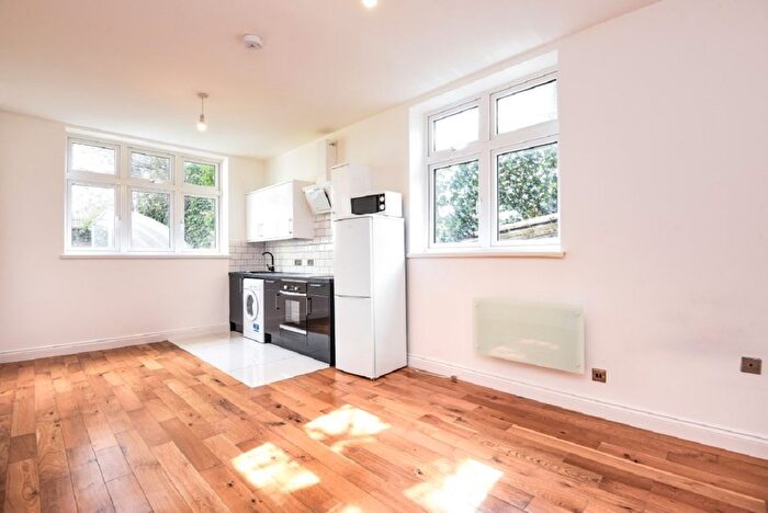 1 Bedroom Parking To Rent In Windmill Place, Southall, Middlesex, UB2