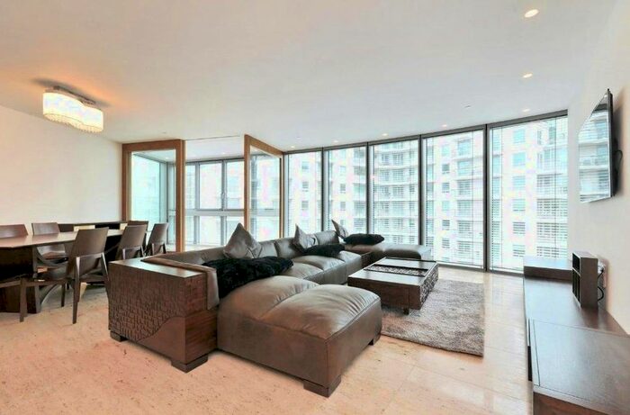 2 Bedroom Flat To Rent In The Tower, St. George Wharf, Vauxhall, London, SW8