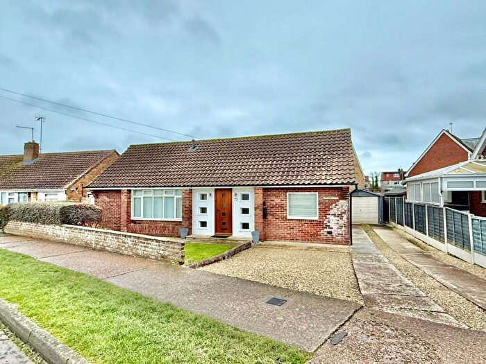 2 Bedroom Bungalow For Sale In Park Croft, Lower Willingdon, East Sussex, BN26