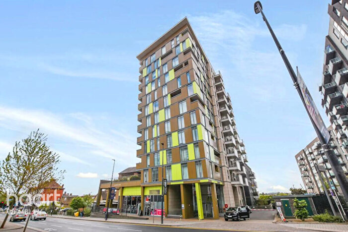 2 Bedroom Flat For Sale In High Road, Wembley, HA9