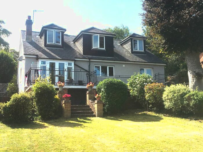 5 Bedroom Detached House To Rent In Watergate Road, Newport, PO30