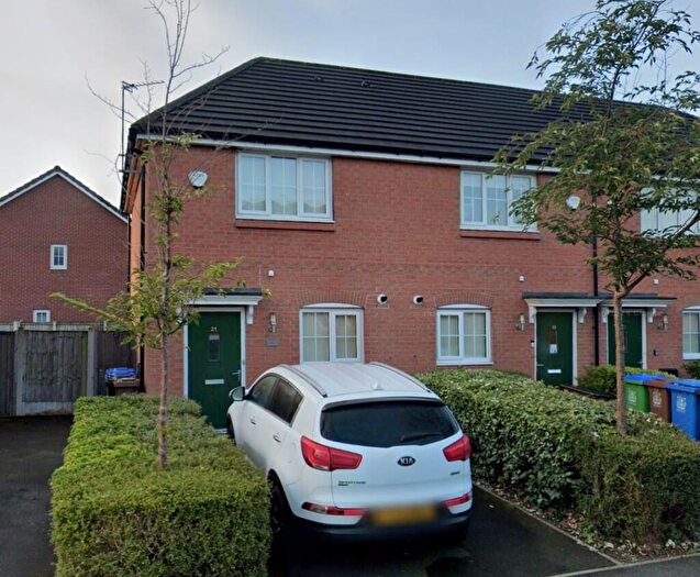 2 Bedroom End Of Terrace House To Rent In Blake Street, Rochdale, Greater Manchester, OL16