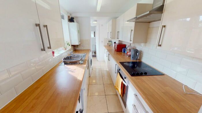 4 Bedroom Terraced House To Rent In Drake Street - /, LN1