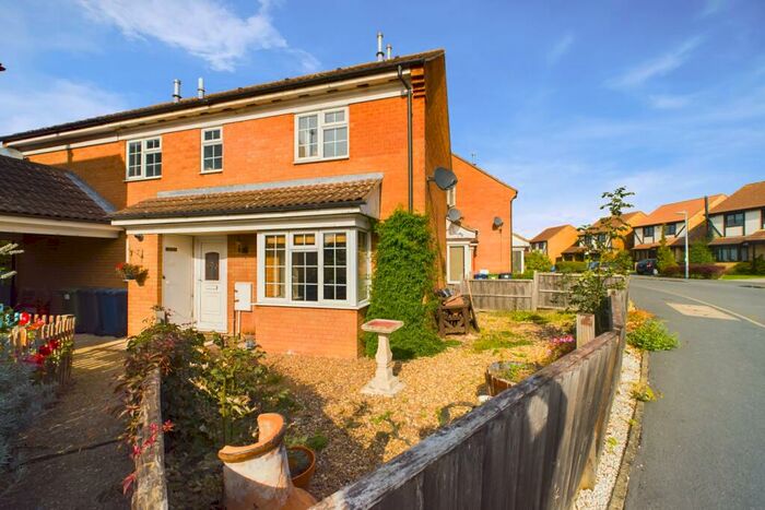 2 Bedroom House To Rent In Waveney Road, St. Ives, Cambridgeshire, PE27