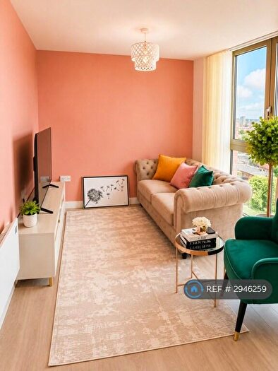 2 Bedroom Flat To Rent In Botanical Gardens, Stretford, M16