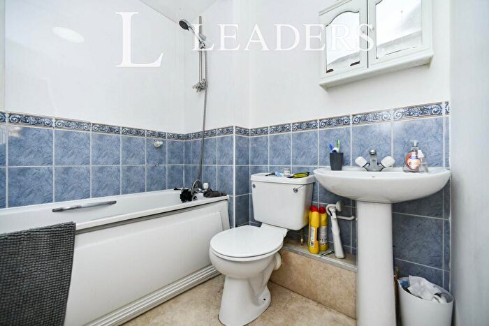 2 Bedroom Apartment To Rent In Britannia Court, Brighton Marina, BN2