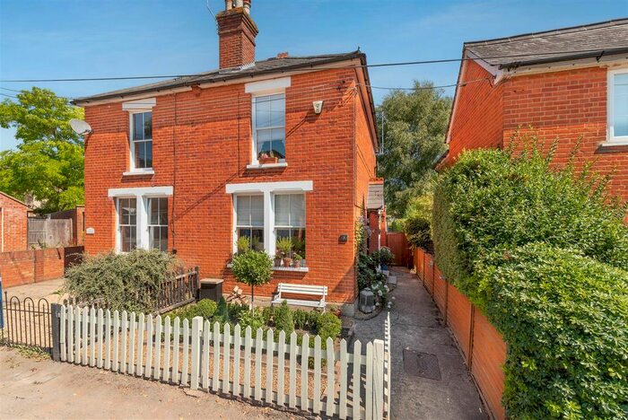 2 Bedroom Semi-Detached House To Rent In King Edwards Rise, Ascot, SL5