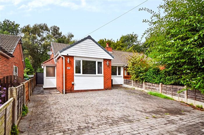 2 Bedroom Semi-Detached Bungalow For Sale In Longfield Park, Shaw, Oldham, Greater Manchester, OL2