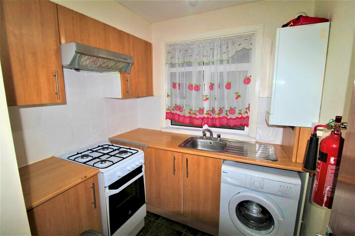 1 Bedroom Flat To Rent In Uxbridge Road, Hayes, UB4