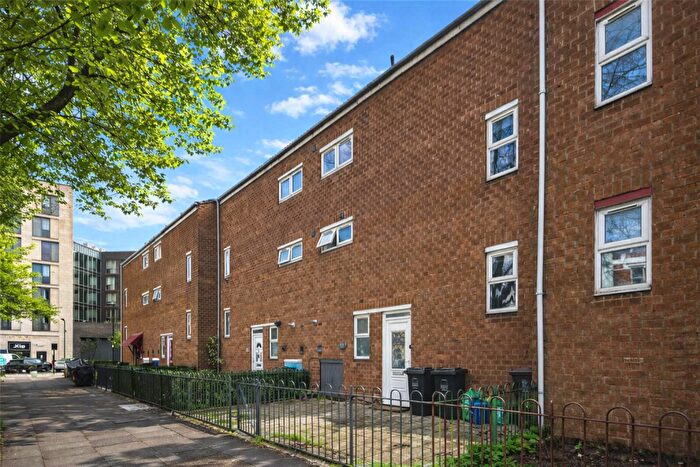 5 Bedroom Terraced House For Sale In Amhurst Road, London, E8