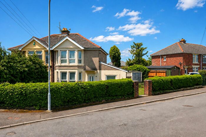 3 Bedroom Semi-Detached House For Sale In Borough Avenue, Barry, CF62
