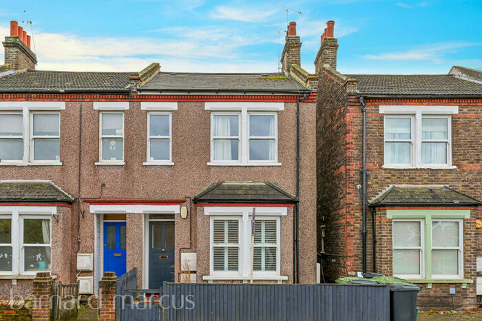 2 Bedroom Apartment To Rent In Upper High Street, Epsom, KT17