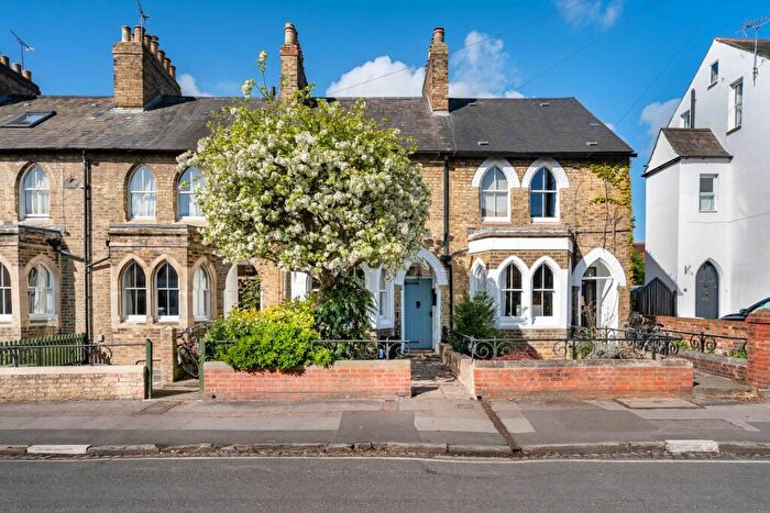 4 Bedroom Terraced House For Sale In Kingston Road, Walton Manor, OX2