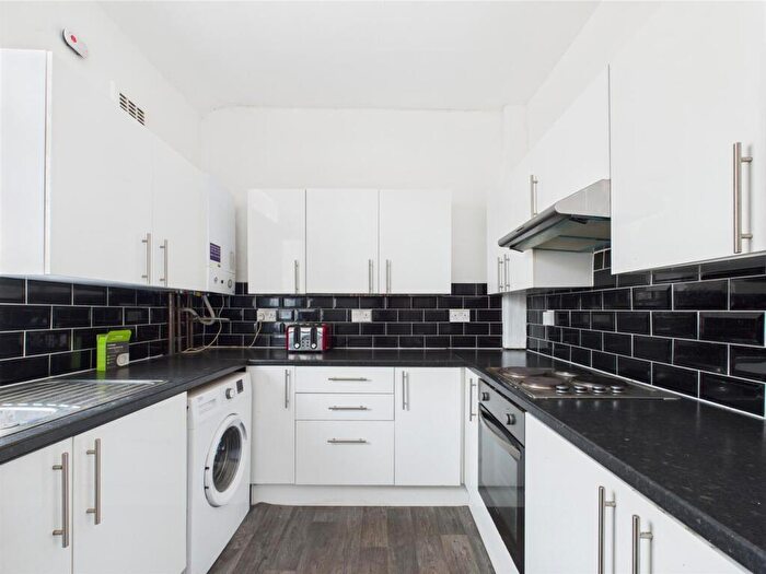 3 Bedroom Maisonette To Rent In Seabank Road Wallasey, CH45