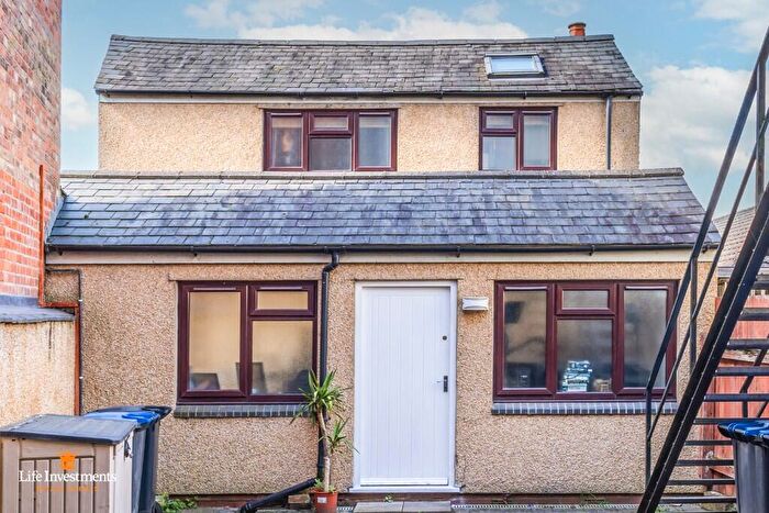 1 Bedroom Detached House To Rent In Windsor Street, Rugby, Warwickshire, CV21