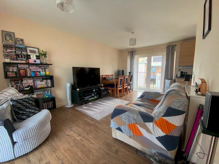 2 Bedroom Apartment To Rent In Phoenix Way, Portishead, BS20