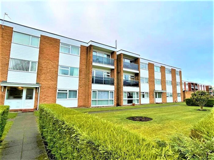 2 Bedroom Apartment To Rent In Sycamore Lodge, Dairyground Road, SK7