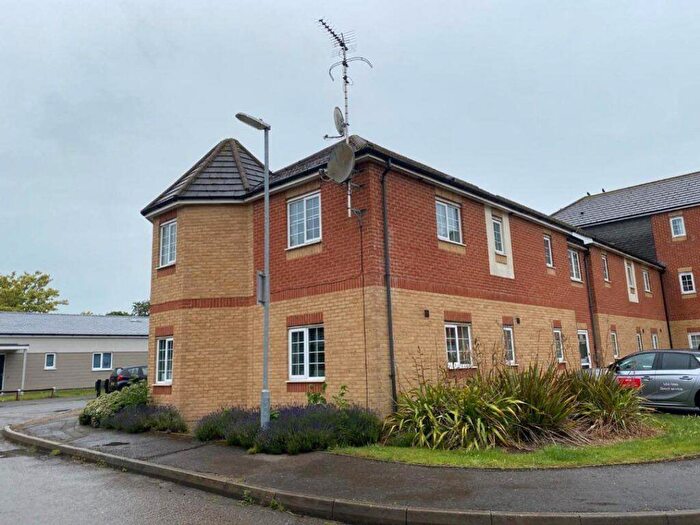 2 Bedroom Flat To Rent In Cannock Road, NN17