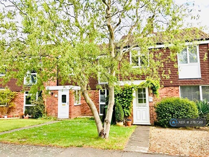 3 Bedroom Terraced House To Rent In Cedar Drive, Newbury, RG20