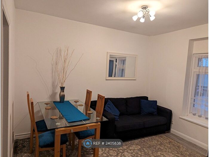 2 Bedroom Flat To Rent In Lower Street, Stansted Mountfitchet, CM24