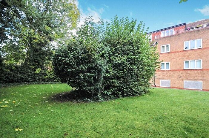1 Bedroom Flat To Rent In Manor Road, Sidcup, DA15